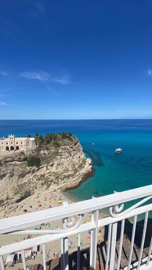 Lady White Hotel Tropea Eksteriør billede