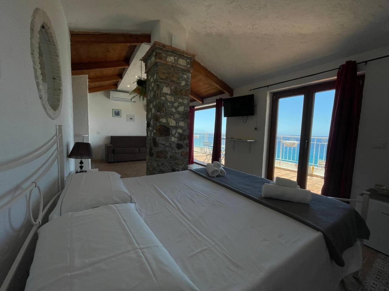 Lady White Hotel Tropea Eksteriør billede