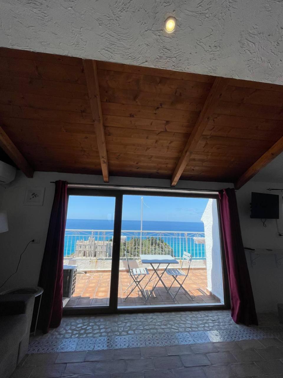 Lady White Hotel Tropea Eksteriør billede